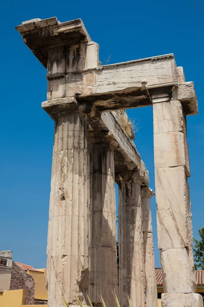 Ruins of the Gate of Athena Archegetis located at the Athens Roman Agora — Stock Photo, Image