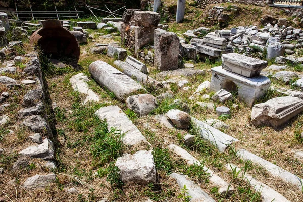 รายละเอียดของซากปรักหักพังโบราณที่โรมันอากอร่าตั้งอยู่ทางเหนือของ Acropolis ในเอเธนส์ — ภาพถ่ายสต็อก