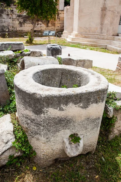 Detail of the ancient ruins at the Roman Agora located to the north of the Acropolis in Athens — Stock Photo, Image