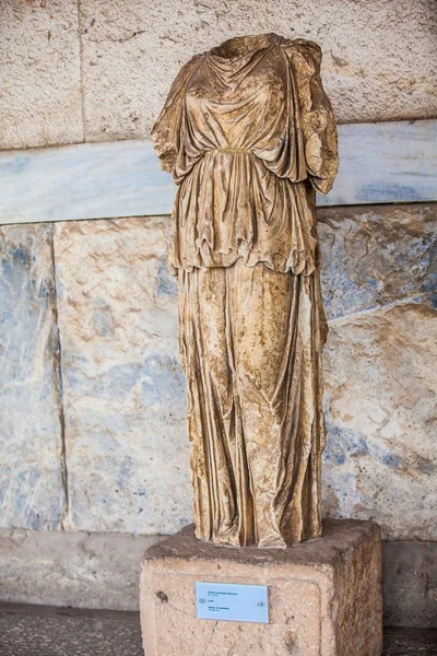 Atenas Grecia Abril 2018 Estatua Una Diosa Stoa Attalos Atenas — Foto de Stock