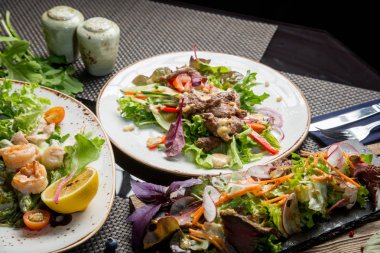 Et taze sebze salatası. Sofra Restaurant