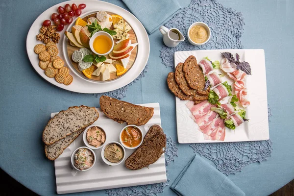 Kall Aptit Retare Till Lunch Inställning Koncept Bord Balkan Köket — Stockfoto