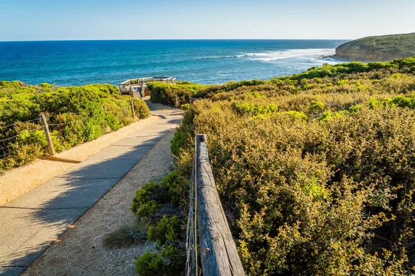 オーストラリアのグレートオー シャン ロードの鐘ビーチの眺望 — ストック写真