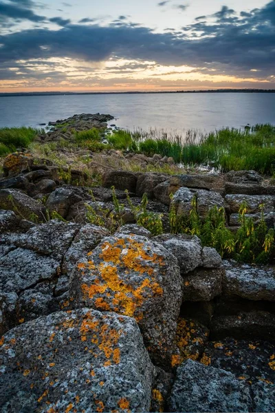 Colac Jezero Před Východem Slunce Létě — Stock fotografie