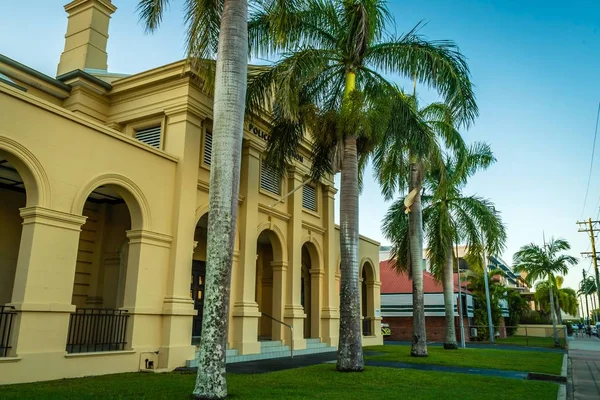Здание Полицейского Участка Art Deco Маккей Квинсленд Австралия — стоковое фото