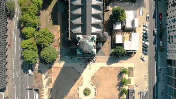 Aerial drönarvy. Tyskland Düsseldorf kyrkan St Peter. Panorama över Düsseldorf — Stockvideo