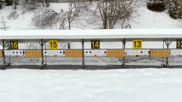 Biathlon. Panorama of targets for shooting during the biathlon. The numbering of the targets — Stock Video