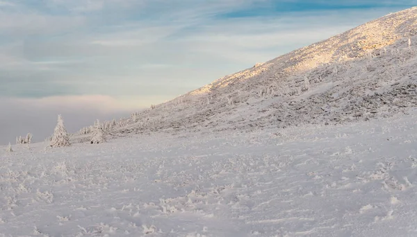 Winter climb on the mountain iremel. Republic of Bashkortostan