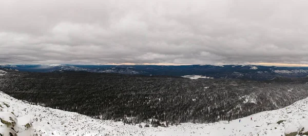 Salita Invernale Alla Montagna Zigalga Repubblica Del Bashkortostan — Foto Stock