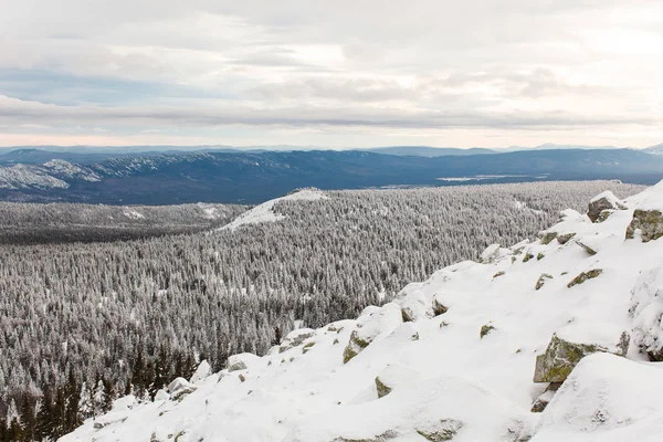 Ascensão Inverno Montanha Zigalga República Bashkortostan — Fotografia de Stock