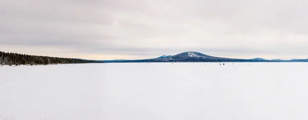 Dag Fiske Den Sjön Zyuratkul — Stockfoto