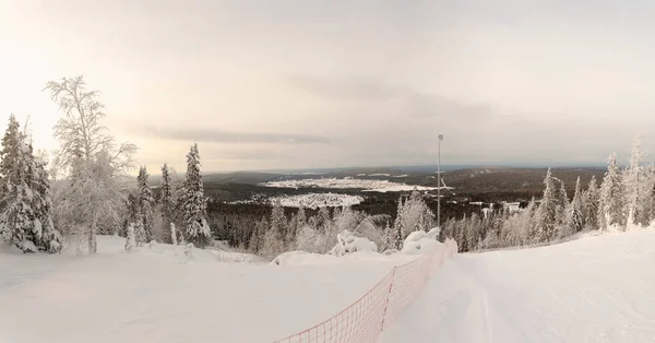 Mäktiga Snö Skog Berget Vit — Stockfoto