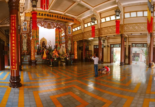 Буддийский Храм Long Son Pagoda Vietnam Вьетнам Нячанг Мая 2015 — стоковое фото