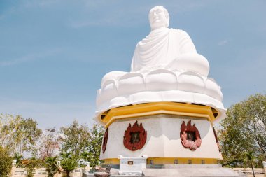 Güneşli Nha Trang panoraması