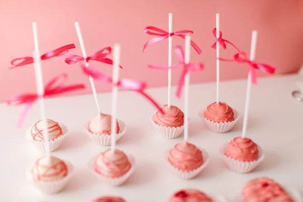Torta Popsicle Rózsaszín Háttér — Stock Fotó