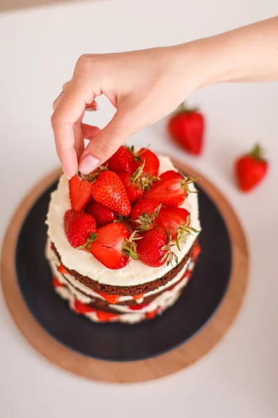 Gâteau Aux Fraises Avec Croûte Crème — Photo