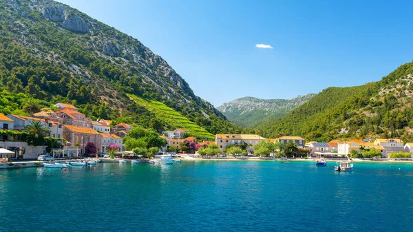 Trstenik Köyü Denizden Peljesac Yarımadası Dalmaçya Hırvatistan Görüntüleyin — Stok fotoğraf