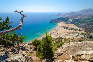 Rodos Adası Yunanistan kumsalda Tsambika görüntüleyin