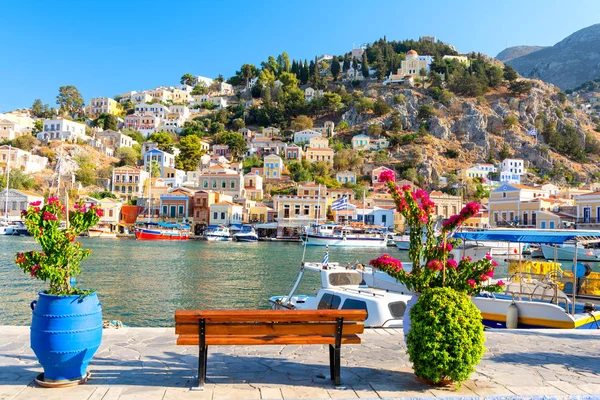 Tipik Yunan manzara Symi Adası, Oniki Ada, Yunanistan