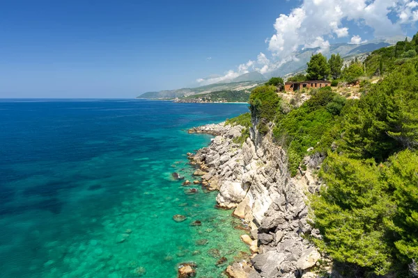 Incrível Costa Rochosa Himare Albanian Riviera Albânia — Fotografia de Stock