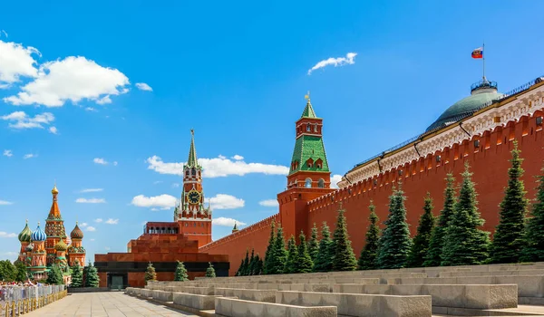 De belangrijkste bezienswaardigheden van Moscow Kremlin Red Square — Stockfoto