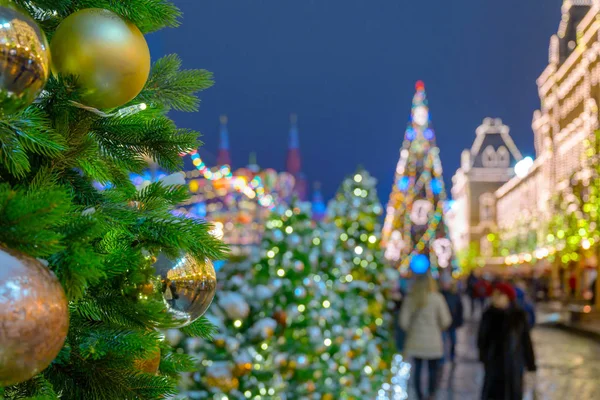 Moscou Place Rouge décorée pour le Nouvel An et les vacances de Noël — Photo