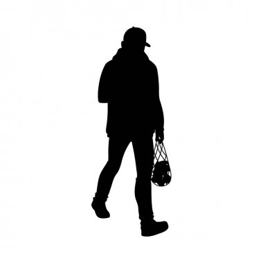 Sıcak ceketli ve beysbol şapkalı yetişkin bir adam yürüyor. Siyah siluet beyaz arka plan üzerinde izole. Ön görüş. Meyve bir paket ile süpermarketten adam döner Monokrom vektör illüstrasyon
