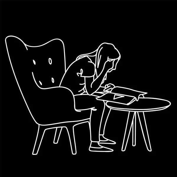 Una mujer sentada en un sillón blando frente a la mesa de café, leyendo revista. Ilustración vectorial de la muchacha que mira en diario o libro. Concepto. Boceto. Arte de línea. Líneas blancas sobre fondo negro . — Vector de stock