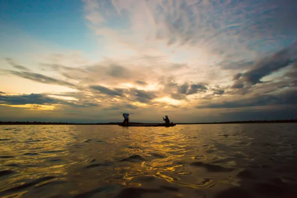 Рыбаки Действии Время Рыбалки Озере — стоковое фото
