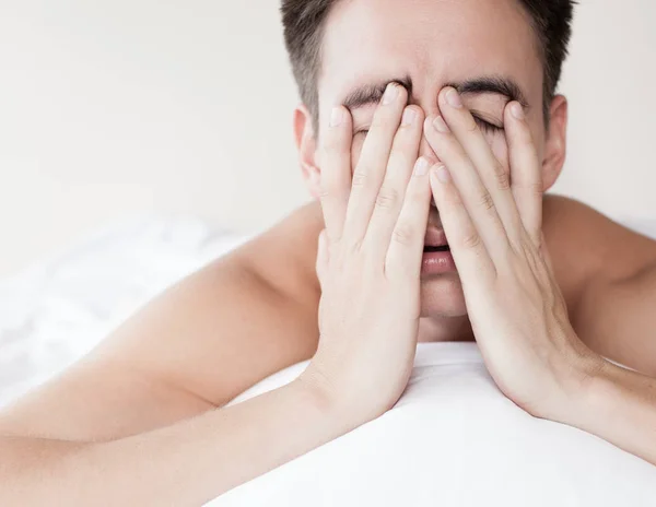 Pria Dengan Kurang Tidur — Stok Foto