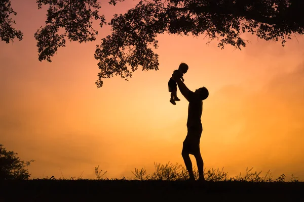 Glücklicher Vater Und Sohn Freien — Stockfoto