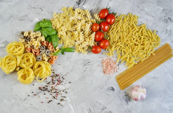 Verschillende Mix Pasta Soorten Tafel Eenvoudig Voedsel Concept Etenstijd Zelfgemaakte — Stockfoto