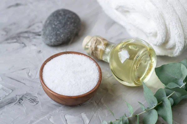 Ingredientes Naturales Exfoliante Casero Sal Marina Con Aceite Oliva Toalla — Foto de Stock