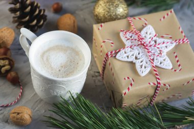 Noel hediyesi dekorasyon doğal dekor yeni yıl partisi konsepti Vintage çamfıstıklı koniler kutuları 