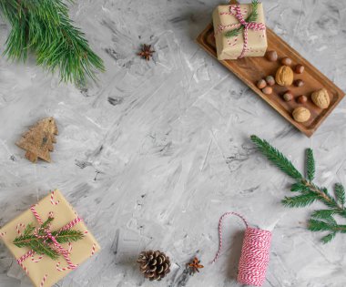 Noel hediyesi dekorasyon doğal dekor yeni yıl partisi konsepti Vintage çamfıstıklı koniler kutuları