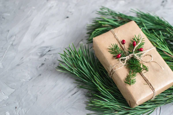 Copo Com Cappuccino Caixa Presente Natal Decoração Natural Ano Novo — Fotografia de Stock