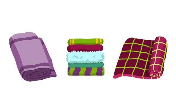 Badhanddoek. Cartoon handdoeken vector set. Handdoek voor bad, illustratie van cartoon doek handdoek voor hygiëne — Stockvector