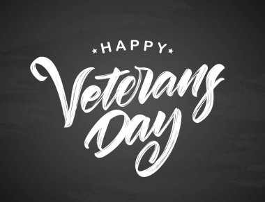 Vektör illüstrasyon: Tebeşir tahtası arka plan üzerinde Mutlu Gaziler Günü el yazısı kaligrafik yazı.