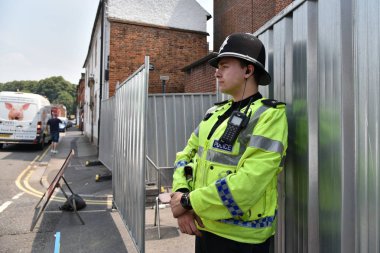 Salisbury, İngiltere - 6 Temmuz 2018: Polis cordon şehir merkezi sokak suç sonra