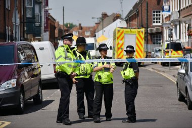 Salisbury, İngiltere - 6 Temmuz 2018: Polis cordon şehir merkezi sokak suç sonra