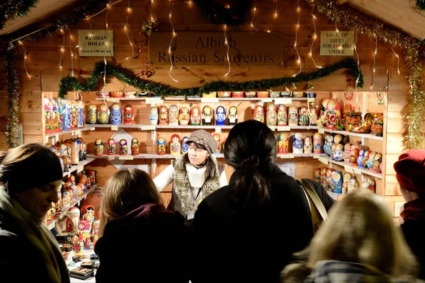 Bath December 2016 Shoppers Visit Christmas Market Streets Surrounding Landmark — Stock Photo, Image