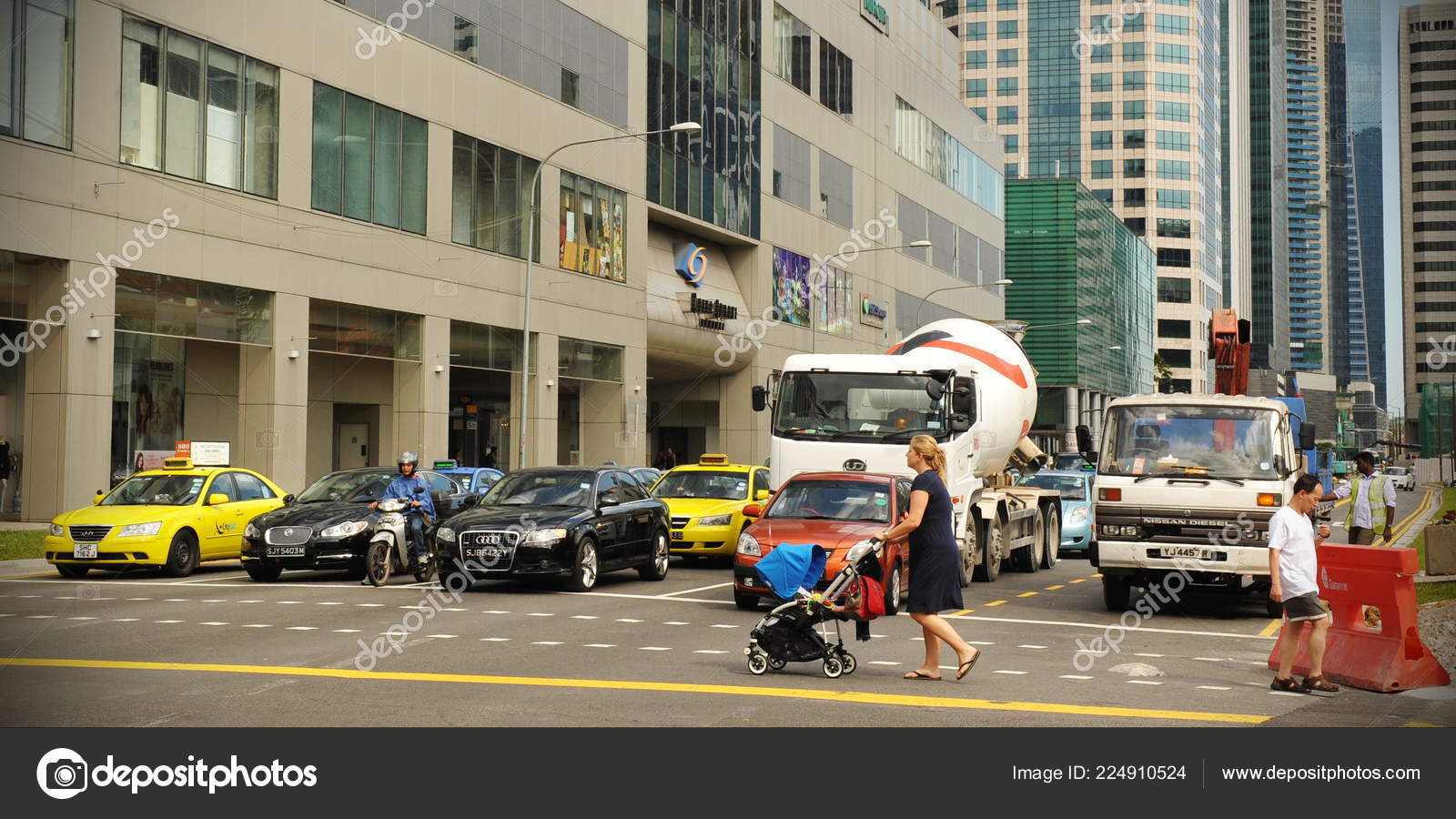 Singapore Feb General Street View City Centre Feb 2012 Singapore Stock Editorial Photo C 1000words 224910524