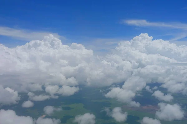 Plano Aéreo Escénico Hermoso Cielo Nublado Desde Arriba — Foto de Stock