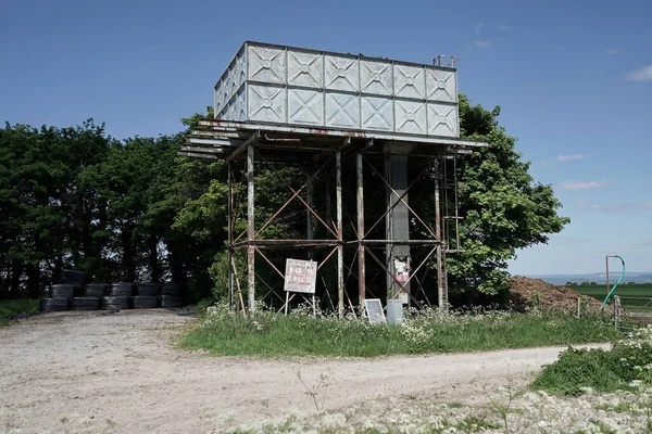 Velha Torre Água Abandonada — Fotografia de Stock