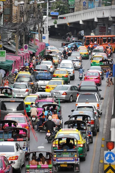 Bangkok Thaiföld Augusztus 2013 Forgalmi Torlódás Közeledik Város Központjában Alatt — Stock Fotó