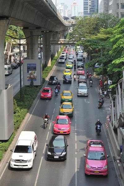 Vista Del Tráfico Calle Movimiento Con Edificios — Foto de Stock