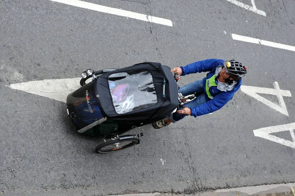 Top View Man Bike Baby — Stock Photo, Image