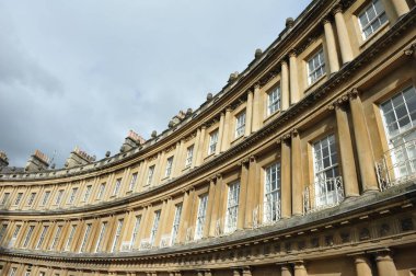 Bath England 'daki Kraliyet Hilal' i - Gürcistan 'ın Lüks Şehir Evlerinin Tarihi Mimarisi