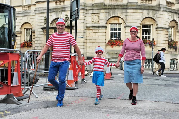 Bath Reino Unido Septiembre 2012 Una Familia Viste Como Personaje — Foto de Stock