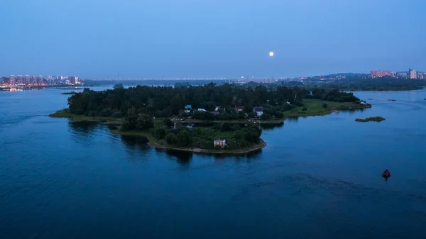 Ascesa Della Luna Piena Sul Fiume Angara Irkutsk — Foto Stock